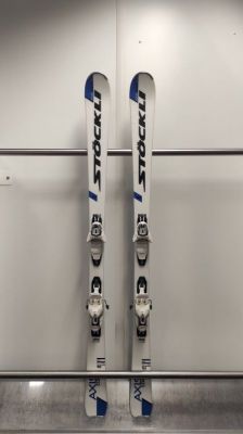 STÖCKLI AXIS COMP + vázání Li 10 testovací lyže set 18/19 | 163 cm