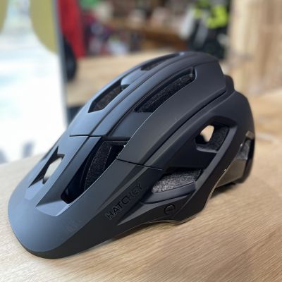 HATCHEY CONTROL použitá cyklistická helma black | S, M, L, XL