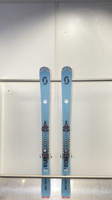 SCOTT SUPERGUIDE 88 W testovací dámské skialpové lyže + vázání Fritschi Xenic + pásy MONTANA Adrenaline 20/21 | 144 cm, 144 cm