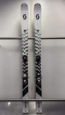 SCOTT SUPERGUIDE 88 testovací skialpové lyže + Fritschi Vipec Evo 90 + pásy MONTANA Montamix 24/25