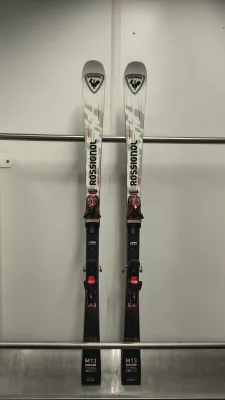 ROSSIGNOL HERO MASTER ST R22 testovací lyže + vázání 25/26 | 165 cm, 170 cm