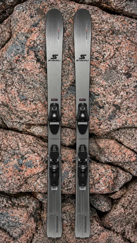 STÖCKLI STORMRIDER 88 testovací lyže set + vázání N Strive 13 black 24/25 Stöckli
